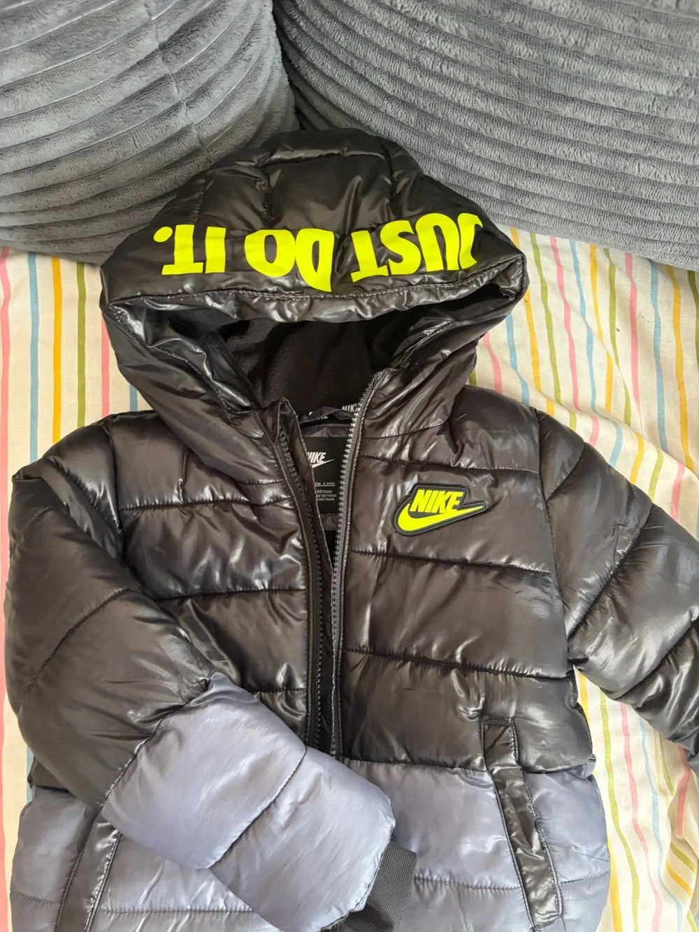 Nike shiny black
